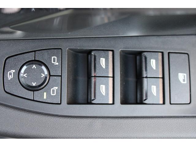 i5 eDrive 40ツーリング エクセレンス 正規認定中古車 弊社デモカー 20インチアロイホイール Mスポーツパッケージ クラフテッドガラスフィニッシュ フロント・リアシートヒーター パノラマガラスサンルーフ アップルカープレイ(23枚目)