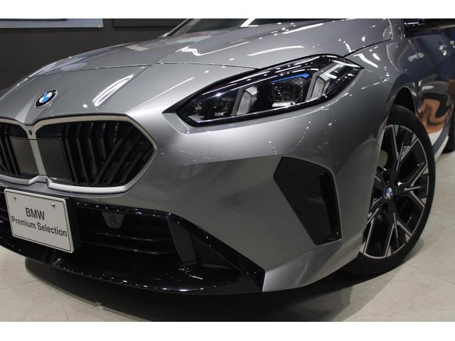 １シリーズ １２０　Ｍスポーツ　正規認定中古車　１８インチアロイホイール　Ｍスポーツパッケージ　フロント電動シート　フロントシートヒーター　ハイビームアシスタント　ヘッドアップディスプレイ　コンフォートアクセス（3枚目）