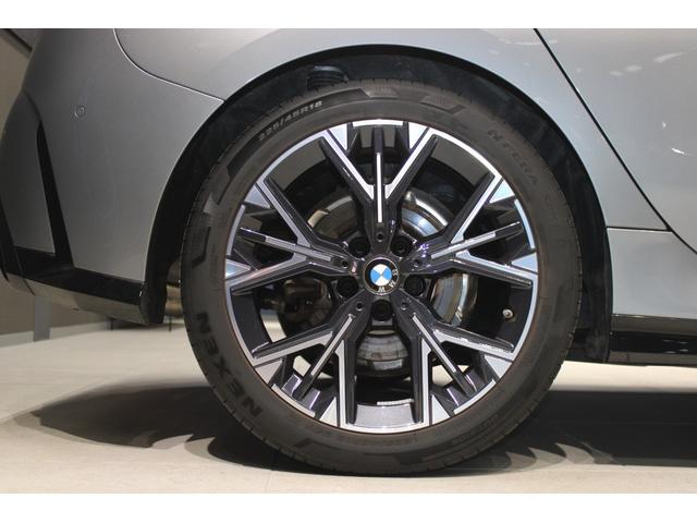 １シリーズ １２０　Ｍスポーツ　正規認定中古車　１８インチアロイホイール　Ｍスポーツパッケージ　フロント電動シート　フロントシートヒーター　ハイビームアシスタント　ヘッドアップディスプレイ　コンフォートアクセス（9枚目）