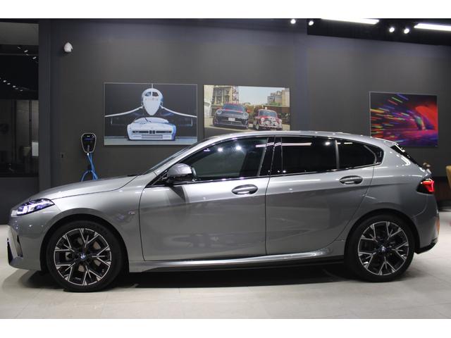 １シリーズ １２０　Ｍスポーツ　正規認定中古車　１８インチアロイホイール　Ｍスポーツパッケージ　フロント電動シート　フロントシートヒーター　ハイビームアシスタント　ヘッドアップディスプレイ　コンフォートアクセス（16枚目）