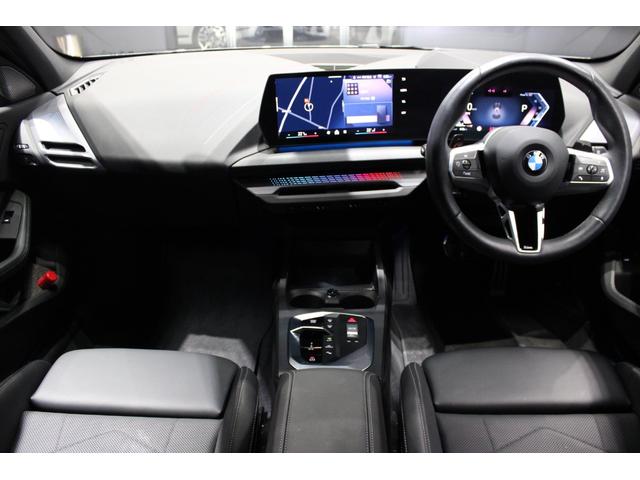 １シリーズ １２０　Ｍスポーツ　正規認定中古車　１８インチアロイホイール　Ｍスポーツパッケージ　フロント電動シート　フロントシートヒーター　ハイビームアシスタント　ヘッドアップディスプレイ　コンフォートアクセス（26枚目）