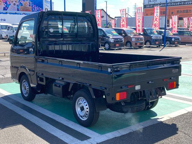 ＫＣスペシャル　６型　４ＡＴ　２ＷＤ　キャリイトラックを入荷しました！お仕事用のお車として荷台が確保されております！またこちらにはスズキセーフティサポート搭載のため万が一の時のサポートしてくれる機能が付きのため、安心してお乗り頂けます！(9枚目)