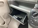 ＰＣ　６型　オーディオレス　ＬＥＤヘッドランプ　オートライト　後席両側スライドドア　禁煙車　スズキセーフティーサポート　衝突被害軽減システム　アイドリングストップ　横滑り防止機能　衝突安全ボディ　盗難防止システム　ＬＥＤヘッドランプ（29枚目）