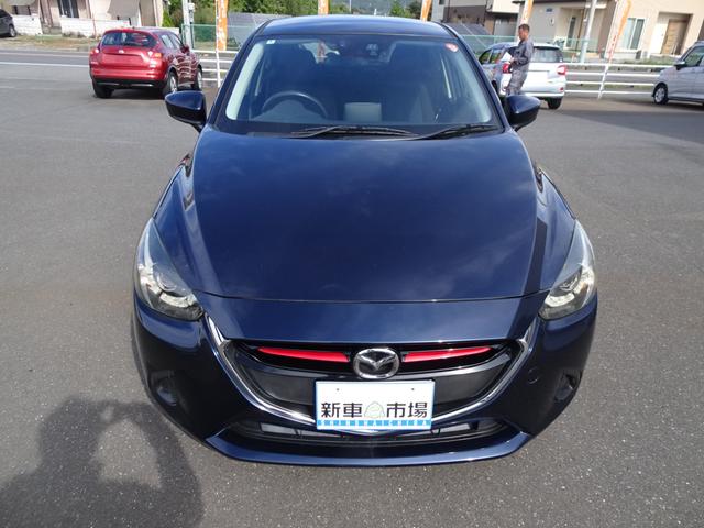 デミオ ＸＤ　衝突被害軽減ブレーキ　ＬＥＤコンフォートパッケージ　オートエアコン　レインセンサー付きフロントワイパー　オートライト　クルーうコントロール　シートヒーター　純正ナビ　テレビ　ＣＤ　ＢＬスマートキー２本（3枚目）