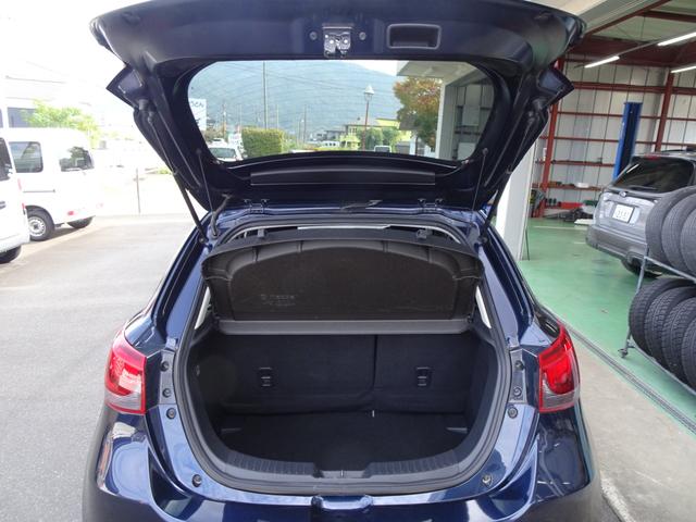 デミオ ＸＤ　衝突被害軽減ブレーキ　ＬＥＤコンフォートパッケージ　オートエアコン　レインセンサー付きフロントワイパー　オートライト　クルーうコントロール　シートヒーター　純正ナビ　テレビ　ＣＤ　ＢＬスマートキー２本（14枚目）