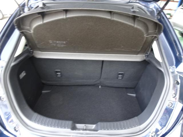 デミオ ＸＤ　衝突被害軽減ブレーキ　ＬＥＤコンフォートパッケージ　オートエアコン　レインセンサー付きフロントワイパー　オートライト　クルーうコントロール　シートヒーター　純正ナビ　テレビ　ＣＤ　ＢＬスマートキー２本（15枚目）