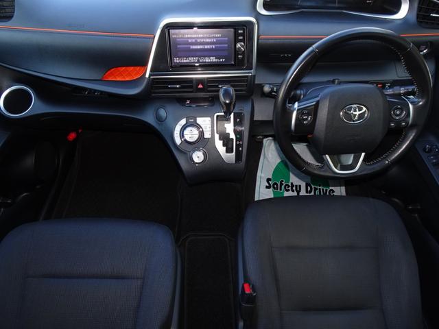 シエンタ Ｇ　トヨタセイフティセンス　両側パワースライドドア　ナビ連動ビルトインＥＴＣ２．０　純正ナビ　テレビ　ＣＤ　ＤＶＤ　ブルートゥース　バックカメラ　後席モニター　ＬＥＤヘッドライト　フォグ　スマートキー２本（10枚目）