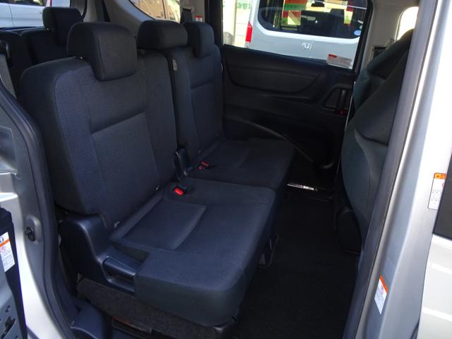 シエンタ Ｇ　トヨタセイフティセンス　両側パワースライドドア　ナビ連動ビルトインＥＴＣ２．０　純正ナビ　テレビ　ＣＤ　ＤＶＤ　ブルートゥース　バックカメラ　後席モニター　ＬＥＤヘッドライト　フォグ　スマートキー２本（13枚目）