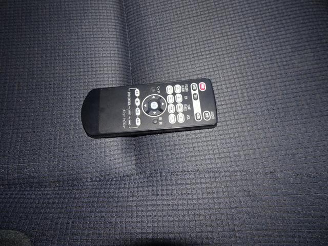 シエンタ Ｇ　トヨタセイフティセンス　両側パワースライドドア　ナビ連動ビルトインＥＴＣ２．０　純正ナビ　テレビ　ＣＤ　ＤＶＤ　ブルートゥース　バックカメラ　後席モニター　ＬＥＤヘッドライト　フォグ　スマートキー２本（33枚目）