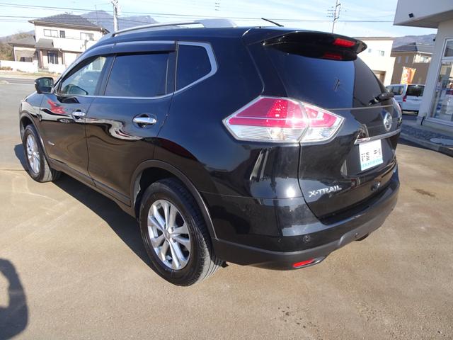 エクストレイル ２０Ｘ　ハイブリッド　エマージェンシーブレーキＰ　アラウンドビューモニターＴＶナビ　ＣＤ　ＤＶＤブルートゥース対応　シートヒーター　インテリキー　ユピテルドライブレコーダー　革調シート　衝突被害軽減ブレーキ　ガラスフィルム　ＥＴＣ　インテリパーキング（8枚目）