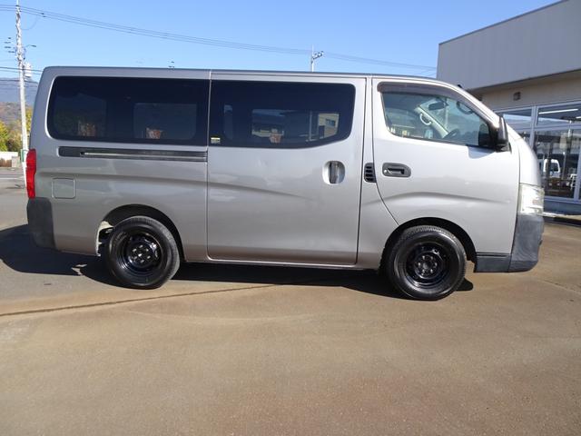 ＮＶ３５０キャラバンバン 　バックカメラ　ＥＴＣ　キーレス　６人乗り　パワーウィンドー　ＥＴＣ　記録簿（5枚目）