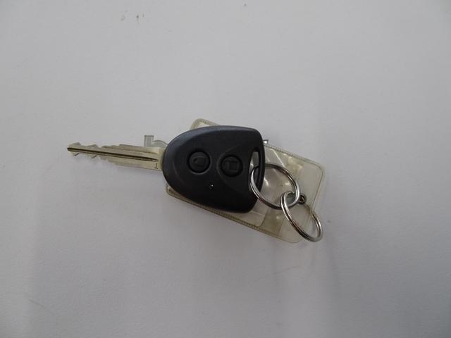 パッソ X S スマートアシスト2 衝突被害軽減ブレーキ アクセル踏み間違い急発進抑制装置 ナビ TV ブルートゥース対応 CD ETC キーレス(32枚目)