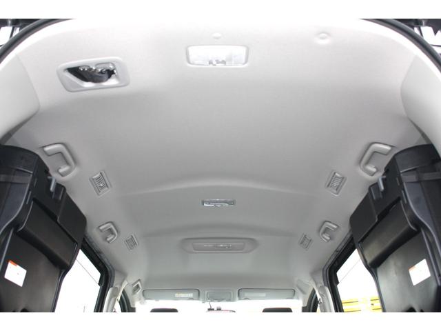 ノア Ｓｉ　純正９インチナビ　フルセグＴＶ　ＣＤ／ＤＶＤビデオ　Ｂｌｕｅｔｏｏｔｈ　バックカメラ　両側電動ドア　アイドリングストップ　ＬＥＤライト　フォグランプ　７速ＭＴモード付ＣＶＴ　純正１６ｉｎアルミ　禁煙車（65枚目）