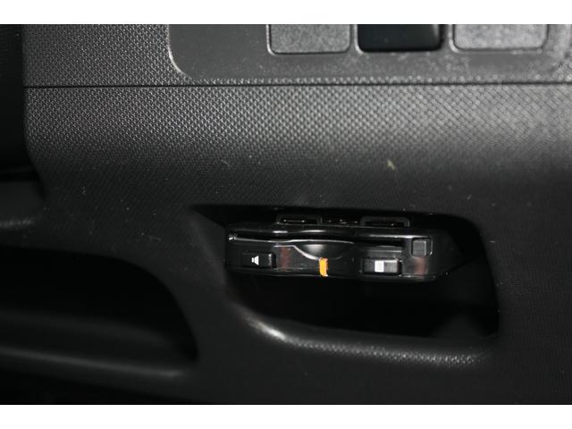 ムーヴ カスタム　ＲＳ　後期モデル　ターボ　メモリーナビ　フルセグＴＶ　ＣＤ／ＤＶＤビデオ　Ｂｌｕｅｔｏｏｔｈ　ＬＥＤライト　ＥＴＣ　エコアイドル　スマートキー　プッシュスタート　ブリッツＺＺＲ車高調　社外１４インチアルミ（17枚目）