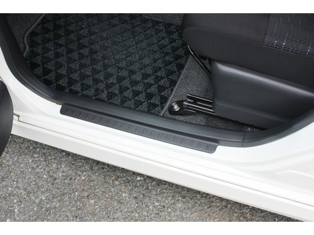 ムーヴ カスタム　ＲＳ　後期モデル　ターボ　メモリーナビ　フルセグＴＶ　ＣＤ／ＤＶＤビデオ　Ｂｌｕｅｔｏｏｔｈ　ＬＥＤライト　ＥＴＣ　エコアイドル　スマートキー　プッシュスタート　ブリッツＺＺＲ車高調　社外１４インチアルミ（40枚目）
