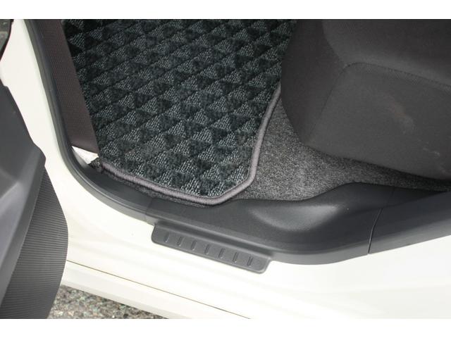 ムーヴ カスタム　ＲＳ　後期モデル　ターボ　メモリーナビ　フルセグＴＶ　ＣＤ／ＤＶＤビデオ　Ｂｌｕｅｔｏｏｔｈ　ＬＥＤライト　ＥＴＣ　エコアイドル　スマートキー　プッシュスタート　ブリッツＺＺＲ車高調　社外１４インチアルミ（44枚目）