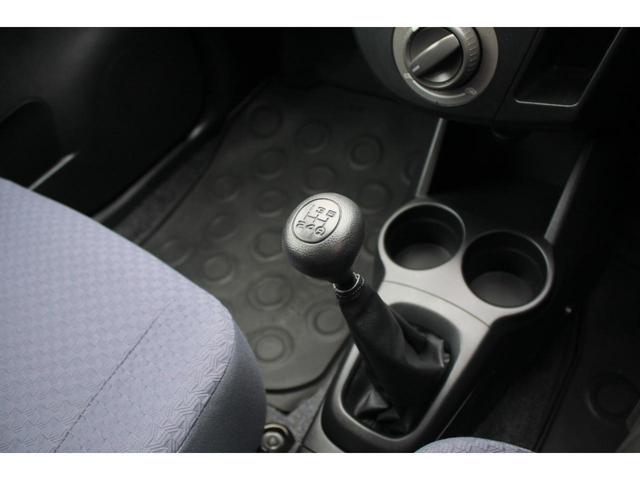 ミラ TX バンモデル最終型 5速MT 走行11.200キロ パワーウインド エアコン パワステ ABS Wエアバック 禁煙車(13枚目)
