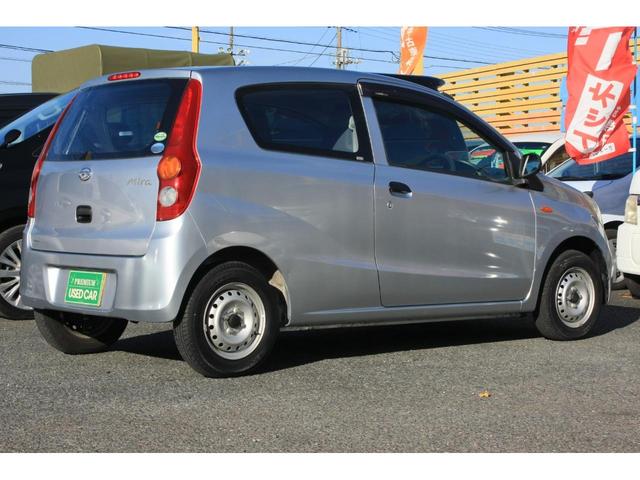 ミラ TX バンモデル最終型 5速MT 走行11.200キロ パワーウインド エアコン パワステ ABS Wエアバック 禁煙車(25枚目)