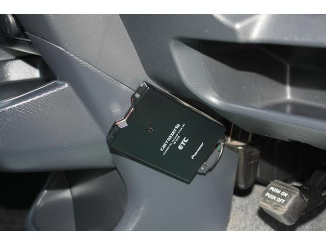 ソリオ Ｘ　黒内装色　ＳＤナビ　ワンセグＴＶ　ＣＤ　電動ドア　ＥＴＣ　ＡＢＳ　Ｗエアバック　キーフリー　プッシュスタート　オートエアコン　純正アルミ　禁煙車　純正エアロ　禁煙車（20枚目）