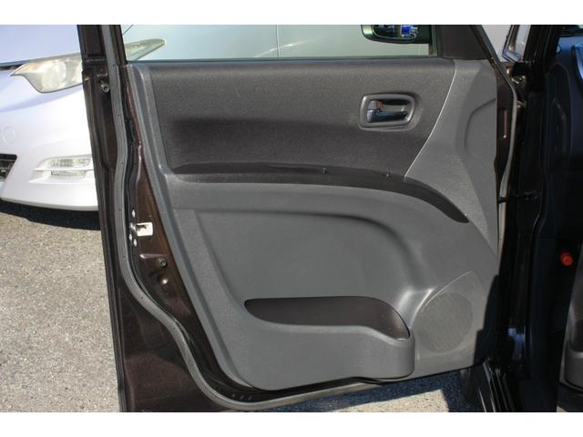 ソリオ Ｘ　黒内装色　ＳＤナビ　ワンセグＴＶ　ＣＤ　電動ドア　ＥＴＣ　ＡＢＳ　Ｗエアバック　キーフリー　プッシュスタート　オートエアコン　純正アルミ　禁煙車　純正エアロ　禁煙車（44枚目）