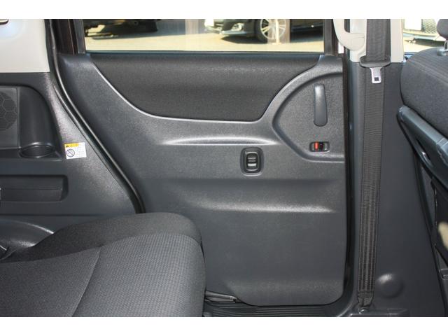 ソリオ Ｘ　黒内装色　ＳＤナビ　ワンセグＴＶ　ＣＤ　電動ドア　ＥＴＣ　ＡＢＳ　Ｗエアバック　キーフリー　プッシュスタート　オートエアコン　純正アルミ　禁煙車　純正エアロ　禁煙車（48枚目）