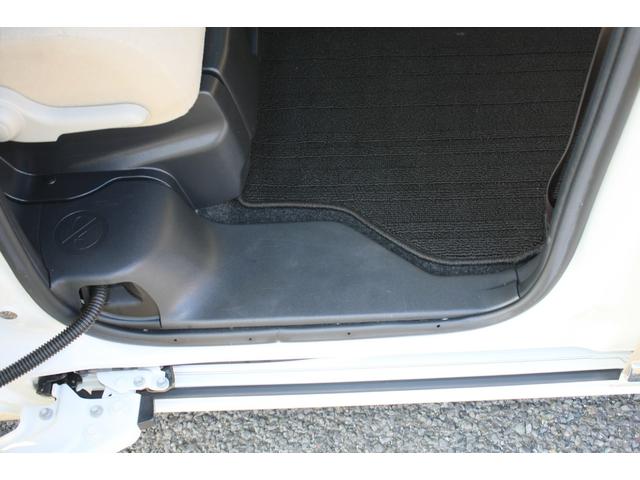 ムーヴキャンバス Ｇメイクアップ　ＳＡＩＩＩ　ホワイトツートンルーフ　純正ワイドナビ　フルセグＴＶ　ＣＤ／ＤＶＤビデオ　Ｂｌｕｅｔｏｏｔｈ　両側電動ドア　ＬＥＤライト　ＡＢＳ　４エアバック　スマートキー　プッシュスタート　禁煙車（41枚目）