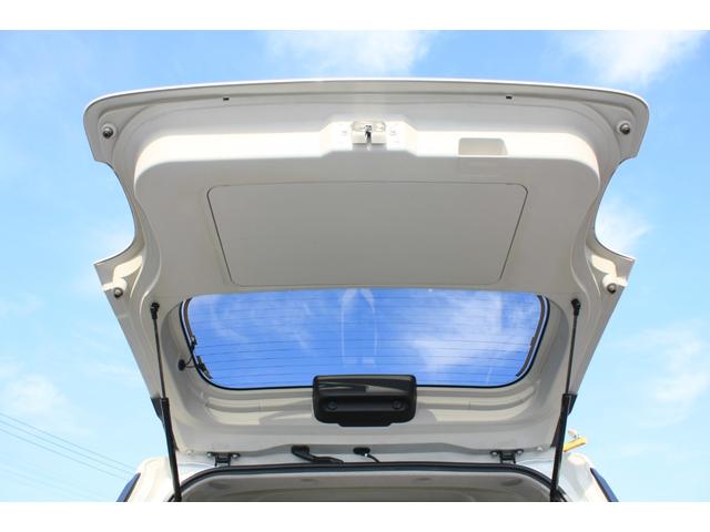 ムーヴキャンバス Ｇメイクアップ　ＳＡＩＩＩ　ホワイトツートンルーフ　純正ワイドナビ　フルセグＴＶ　ＣＤ／ＤＶＤビデオ　Ｂｌｕｅｔｏｏｔｈ　両側電動ドア　ＬＥＤライト　ＡＢＳ　４エアバック　スマートキー　プッシュスタート　禁煙車（61枚目）