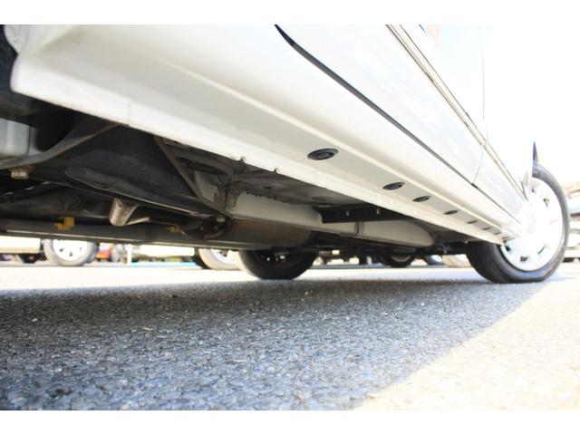 ムーヴキャンバス Ｇメイクアップ　ＳＡＩＩＩ　ホワイトツートンルーフ　純正ワイドナビ　フルセグＴＶ　ＣＤ／ＤＶＤビデオ　Ｂｌｕｅｔｏｏｔｈ　両側電動ドア　ＬＥＤライト　ＡＢＳ　４エアバック　スマートキー　プッシュスタート　禁煙車（71枚目）