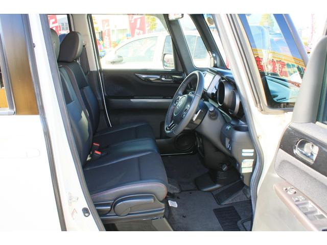 N-BOXカスタム 2トーンカラースタイル G・ターボLパッケージ ブラックルーフ ターボモデル パドル7速MTモードCVT 両側電動スライドドア SDナビ ワンセグTV CD/DVDビデオ Bluetooth バックカメラ クルーズコントロール 禁煙車(12枚目)