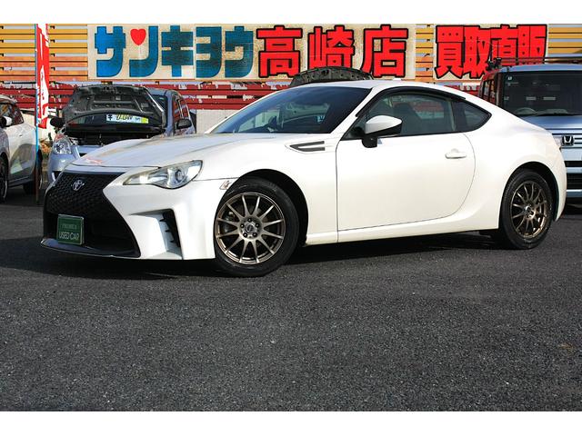 ８６ Ｇ　６速ＭＴ　レクサスタイプフロントバンパー　ＳＤナビ　フルセグＴＶ　ＣＤ／ＤＶＤビデオ　Ｂｌｕｅｔｏｏｔｈ　ＥＴＣ　ＡＢＳ　８エアバック　キーレスキー　社外ＬＥＤライト　Ｘスピード１６ｉｎアルミ　禁煙車（2枚目）