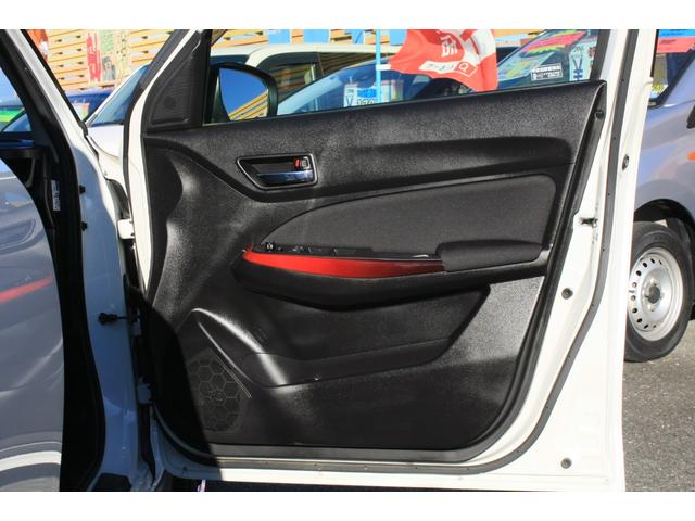 スイフトスポーツ ベースグレード 2型モデル 全方位カメラ デュアルセンサーブレーキサポート ワイドナビ/フルセグ/CD/DVDビデオ/BT 追加メーター×2(過給/油圧) ボンネットダンパー 社アルミ/マフラー 雹害歴少あり(27枚目)