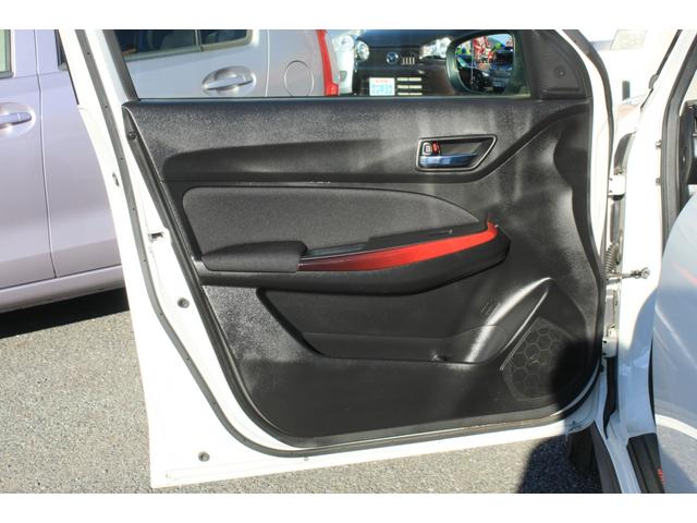 スイフトスポーツ ベースグレード 2型モデル 全方位カメラ デュアルセンサーブレーキサポート ワイドナビ/フルセグ/CD/DVDビデオ/BT 追加メーター×2(過給/油圧) ボンネットダンパー 社アルミ/マフラー 雹害歴少あり(38枚目)