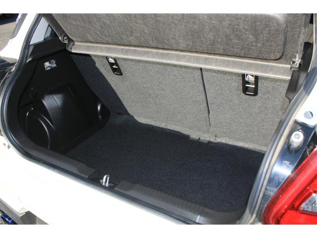 スイフトスポーツ ベースグレード 2型モデル 全方位カメラ デュアルセンサーブレーキサポート ワイドナビ/フルセグ/CD/DVDビデオ/BT 追加メーター×2(過給/油圧) ボンネットダンパー 社アルミ/マフラー 雹害歴少あり(44枚目)