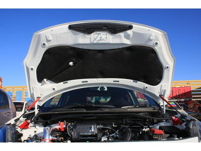 スイフトスポーツ ベースグレード 2型モデル 全方位カメラ デュアルセンサーブレーキサポート ワイドナビ/フルセグ/CD/DVDビデオ/BT 追加メーター×2(過給/油圧) ボンネットダンパー 社アルミ/マフラー 雹害歴少あり(60枚目)