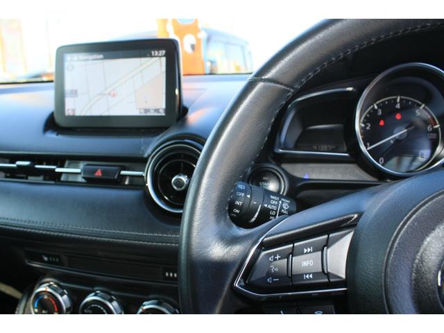 デミオ ＸＤツーリング　６速ＭＴ　ＳＫＹＡＣＴＩＶ－Ｄ　マツダコネクトナビ　ＣＤ／ＤＶＤビデオ　フルセグＴＶ　Ｂｌｕｅｔｏｏｔｈ　バックカメラ　ＬＥＤライト　ＥＴＣ　スマートシテイブレーキサポート　純正１６ｉｎアルミ　禁煙車（18枚目）