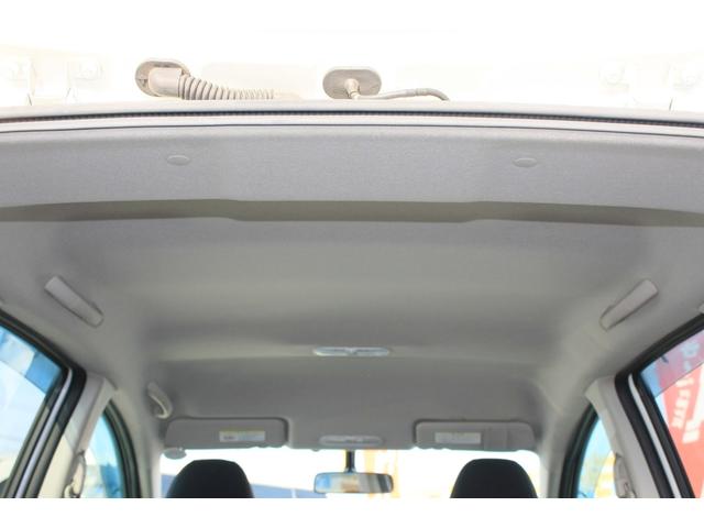 ノート Ｘ　走行１４．７００キロ　純正ＳＤナビ　フルセグＴＶ　ＣＤ　Ｂｌｕｅｔｏｏｔｈ　アイドリングストップ　インテリジェントキー　プッシュスタート　ＡＢＳ　Ｗエアバック　プライバシーガラス　禁煙車（56枚目）