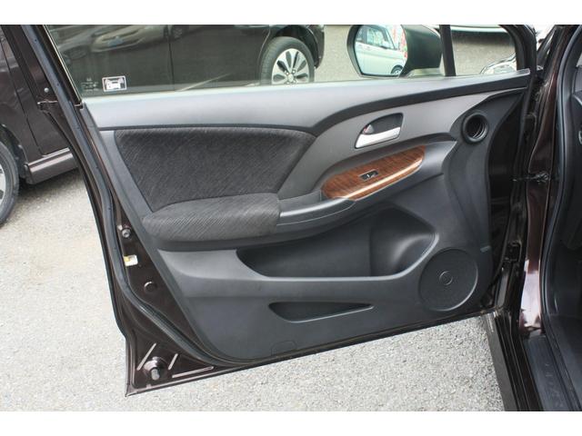 オデッセイ ＭＸ・エアロパッケージ　ＨＤＤインターナビ　ＣＤ／ＤＶＤ　Ｂｌｕｅｔｏｏｔｈ通話　バックカメラ　ＨＩＤ　ＥＴＣ　ＭＴモード付パドルシフトＣＶＴ　純正１８インチアルミ　エアログレード　禁煙車（44枚目）