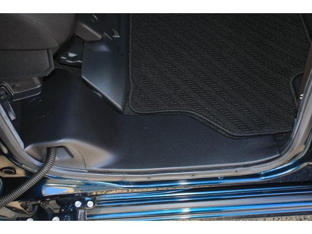 ルーミー カスタムG-T ブラックツートンルーフ モデリスタフロントエアロ 両側電動ドア SDナビ フルセグTV CD/DVDビデオ Bluetooth ビルトインETC スマートアシスト 純正15インチアルミ 禁煙車(40枚目)