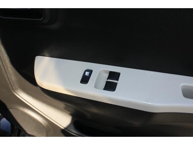 キャロル ＧＦ　５速ＭＴ　２型モデル　Ｒ０６Ａ型直３ＤＯＨＣ　エアコン　パワステ　パワーウインド　純正オーディオ　ＡＢＳ　Ｗエアバック　キーレスキー　社外アルミホイール　禁煙車（20枚目）