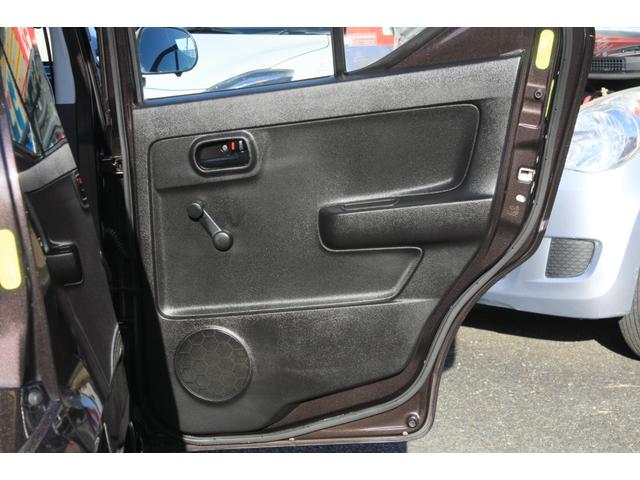 キャロル ＧＦ　５速ＭＴ　２型モデル　Ｒ０６Ａ型直３ＤＯＨＣ　エアコン　パワステ　パワーウインド　純正オーディオ　ＡＢＳ　Ｗエアバック　キーレスキー　社外アルミホイール　禁煙車（34枚目）