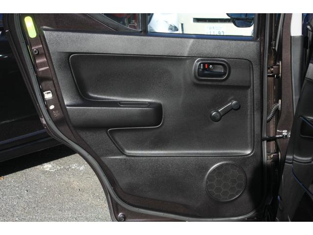 キャロル ＧＦ　５速ＭＴ　２型モデル　Ｒ０６Ａ型直３ＤＯＨＣ　エアコン　パワステ　パワーウインド　純正オーディオ　ＡＢＳ　Ｗエアバック　キーレスキー　社外アルミホイール　禁煙車（44枚目）