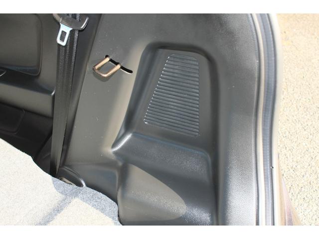 キャロル ＧＦ　５速ＭＴ　２型モデル　Ｒ０６Ａ型直３ＤＯＨＣ　エアコン　パワステ　パワーウインド　純正オーディオ　ＡＢＳ　Ｗエアバック　キーレスキー　社外アルミホイール　禁煙車（52枚目）