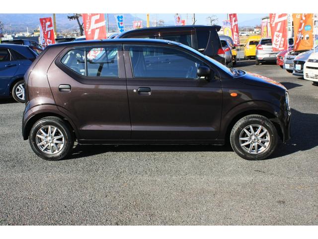 キャロル ＧＦ　５速ＭＴ　２型モデル　Ｒ０６Ａ型直３ＤＯＨＣ　エアコン　パワステ　パワーウインド　純正オーディオ　ＡＢＳ　Ｗエアバック　キーレスキー　社外アルミホイール　禁煙車（65枚目）