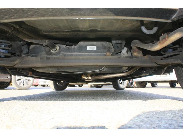 キャロル ＧＦ　５速ＭＴ　２型モデル　Ｒ０６Ａ型直３ＤＯＨＣ　エアコン　パワステ　パワーウインド　純正オーディオ　ＡＢＳ　Ｗエアバック　キーレスキー　社外アルミホイール　禁煙車（72枚目）