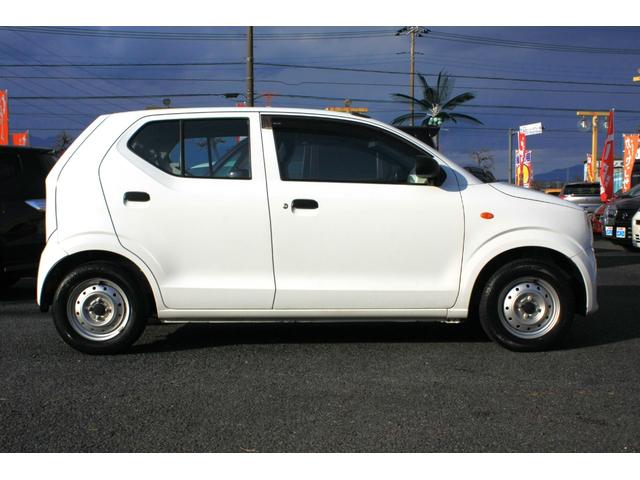 アルト ＶＰ　５速ＭＴ　Ｒ０６Ａ直３ＤＯＨＣ　エアコン　パワステ　純正ラジオチューナー　キーレスキー　Ｗエアバック　ＡＢＳレス車　フロントドアバイザー　フロアーマット　禁煙車（9枚目）