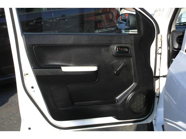 アルト ＶＰ　５速ＭＴ　Ｒ０６Ａ直３ＤＯＨＣ　エアコン　パワステ　純正ラジオチューナー　キーレスキー　Ｗエアバック　ＡＢＳレス車　フロントドアバイザー　フロアーマット　禁煙車（40枚目）