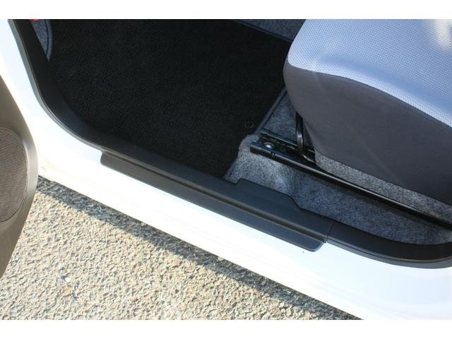 アルト ＶＰ　５速ＭＴ　Ｒ０６Ａ直３ＤＯＨＣ　エアコン　パワステ　純正ラジオチューナー　キーレスキー　Ｗエアバック　ＡＢＳレス車　フロントドアバイザー　フロアーマット　禁煙車（41枚目）