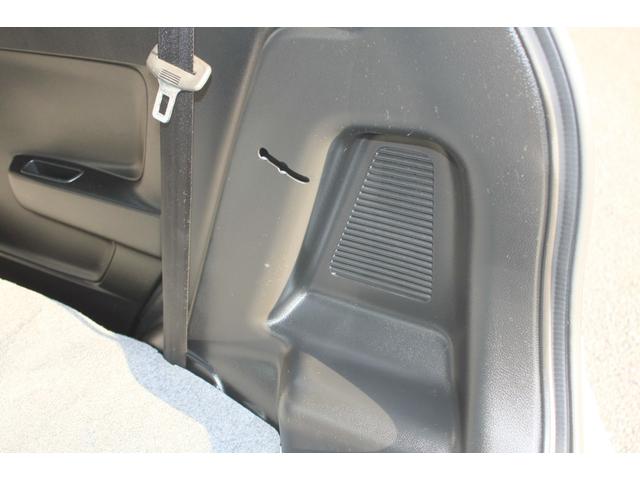 アルト ＶＰ　５速ＭＴ　Ｒ０６Ａ直３ＤＯＨＣ　エアコン　パワステ　純正ラジオチューナー　キーレスキー　Ｗエアバック　ＡＢＳレス車　フロントドアバイザー　フロアーマット　禁煙車（52枚目）