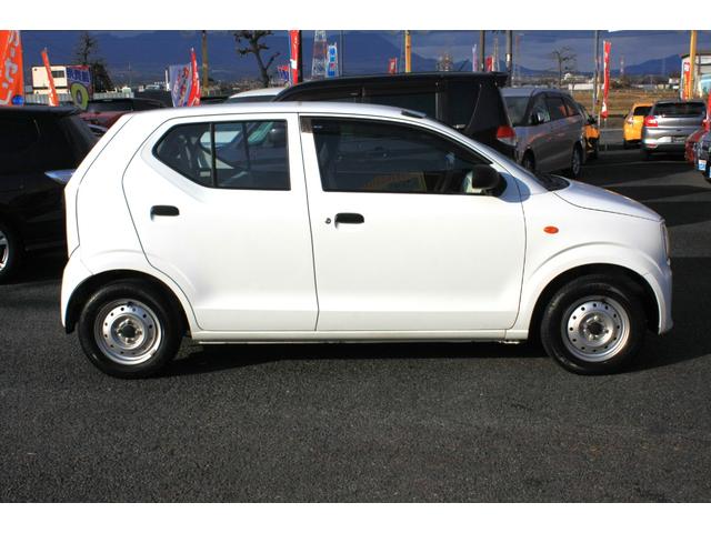 アルト ＶＰ　５速ＭＴ　Ｒ０６Ａ直３ＤＯＨＣ　エアコン　パワステ　純正ラジオチューナー　キーレスキー　Ｗエアバック　ＡＢＳレス車　フロントドアバイザー　フロアーマット　禁煙車（64枚目）