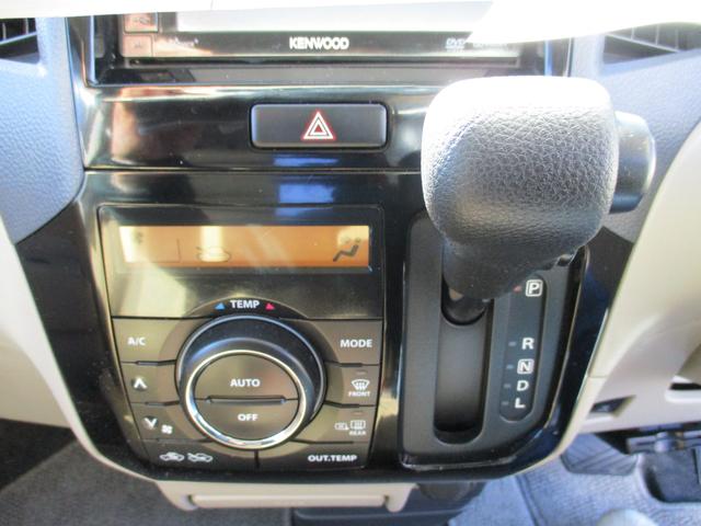 X 4WD/スマートキー/左リヤオートスライド/プッシュスタート/オートエアコン/ETC/シートヒーター/ナビテレビ(16枚目)